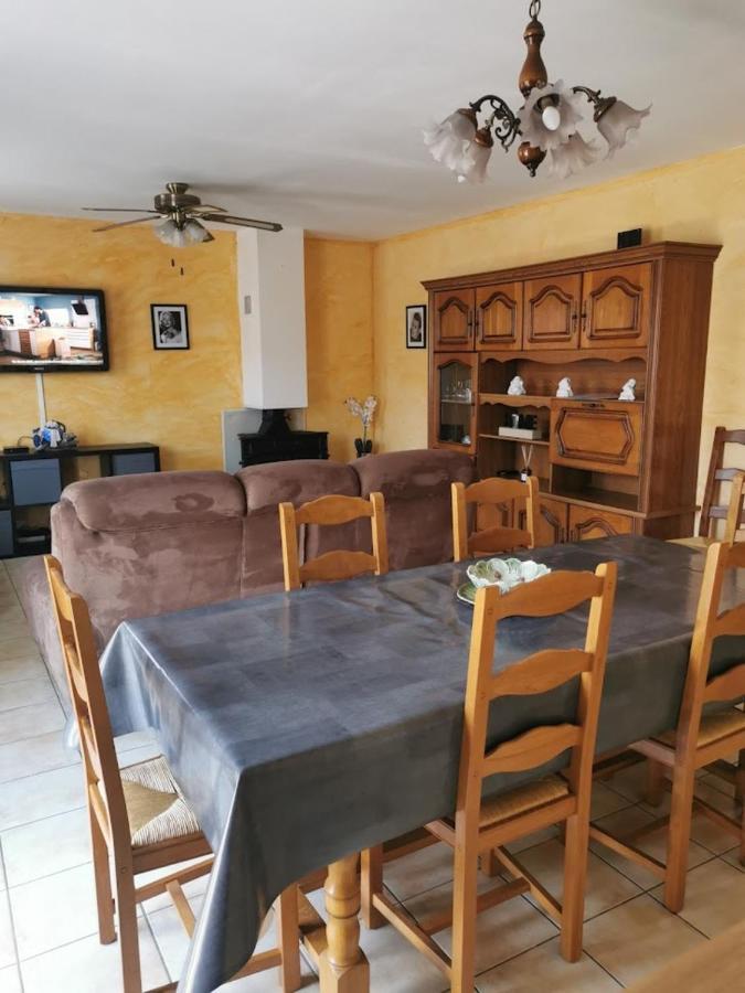 Belle Villa De 90M2 Au Calme Avec Jardin Et Parking A 10 Mn De La Mer En Voiture فوس-سور-مير المظهر الخارجي الصورة